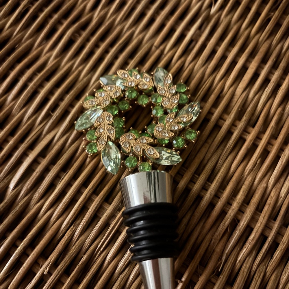 Elegant Wreath Wine Stopper Green Sparkling Gold NEW Final Sale - Picture 4 of 4